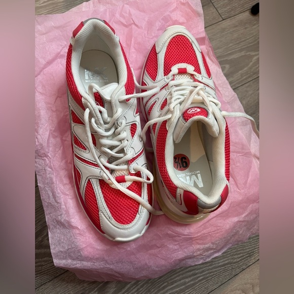 Brand new michael kors sneakerss mesh and leather trainer 9.5 No box ! - Picture 2 of 10